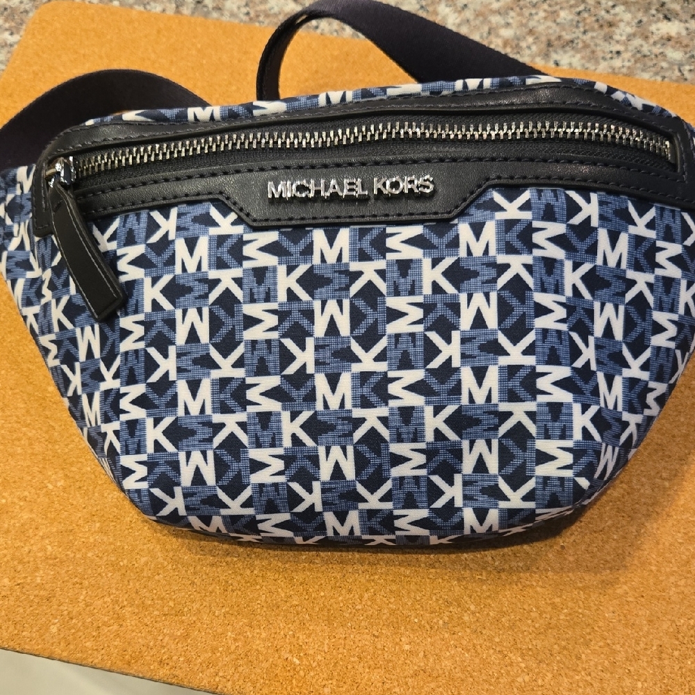 NWOT Womens Michael Kors Monogram Blue and Black Belt Bag